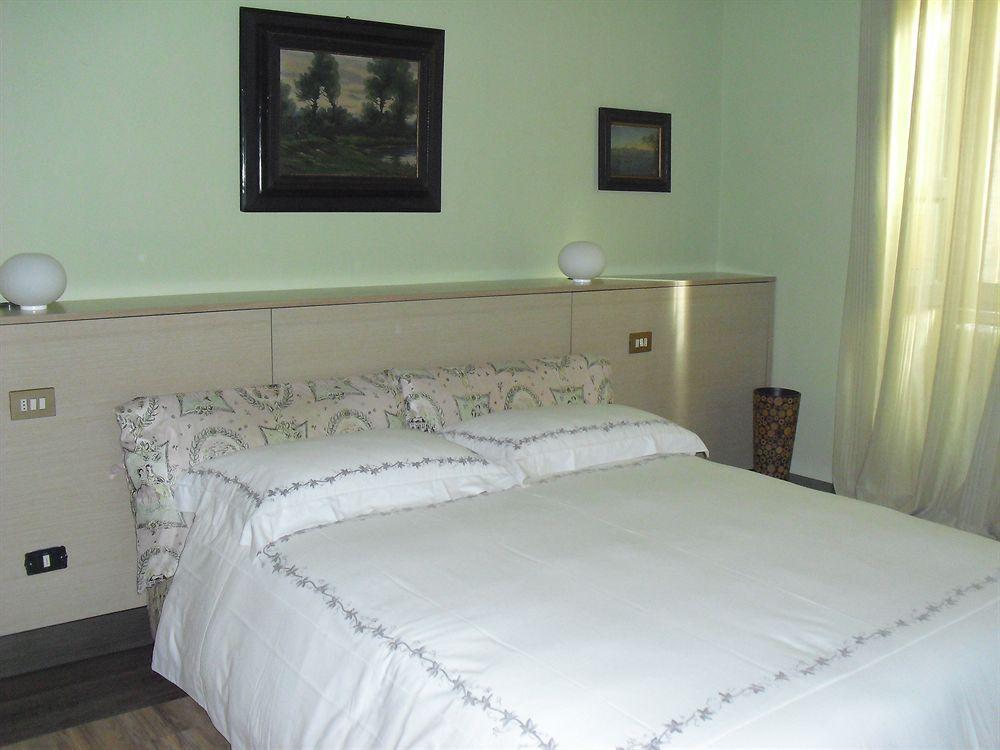 B&B La Patirana Zandobbio Екстер'єр фото